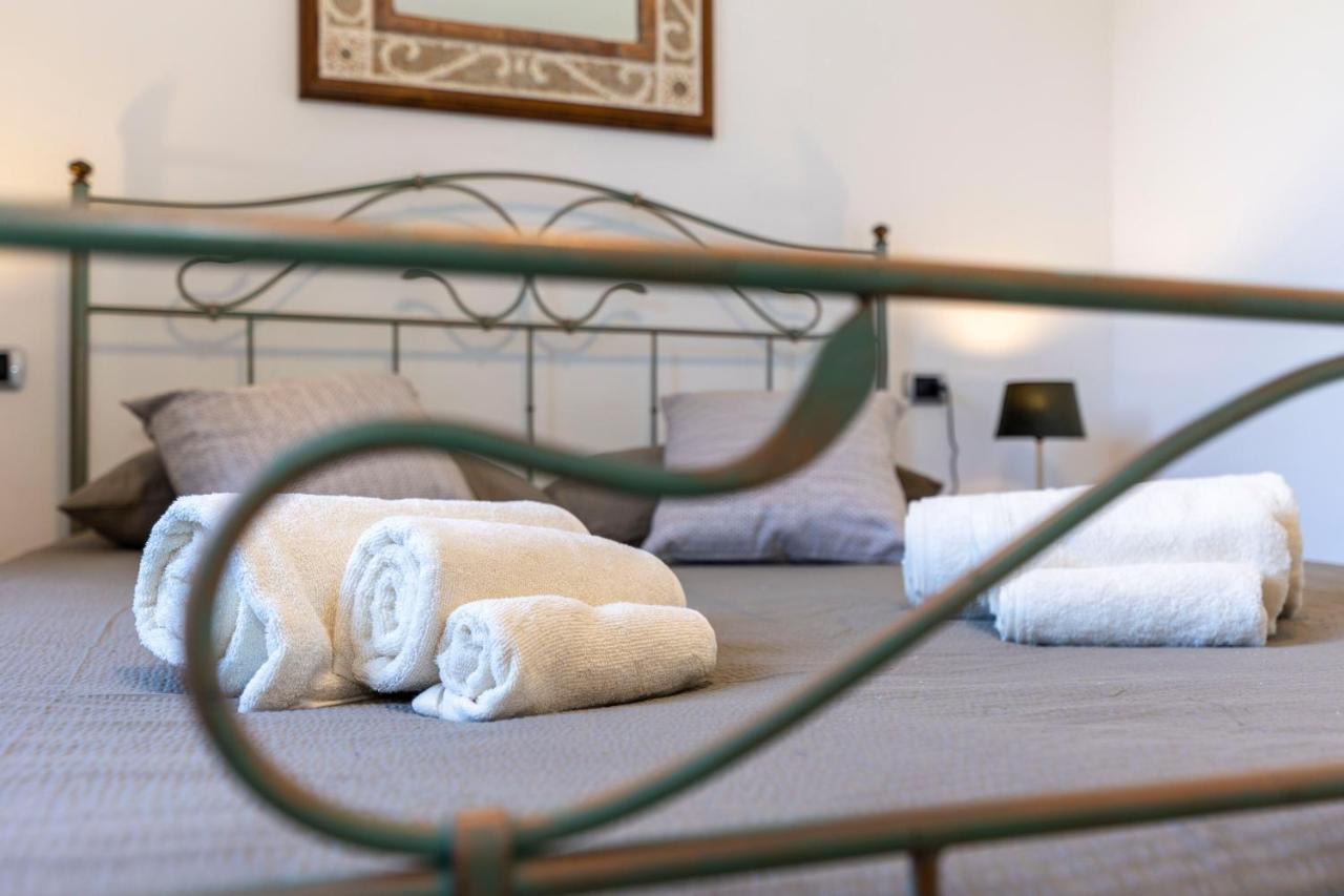 Apartment With Garden And Parking Bellagio Buitenkant foto